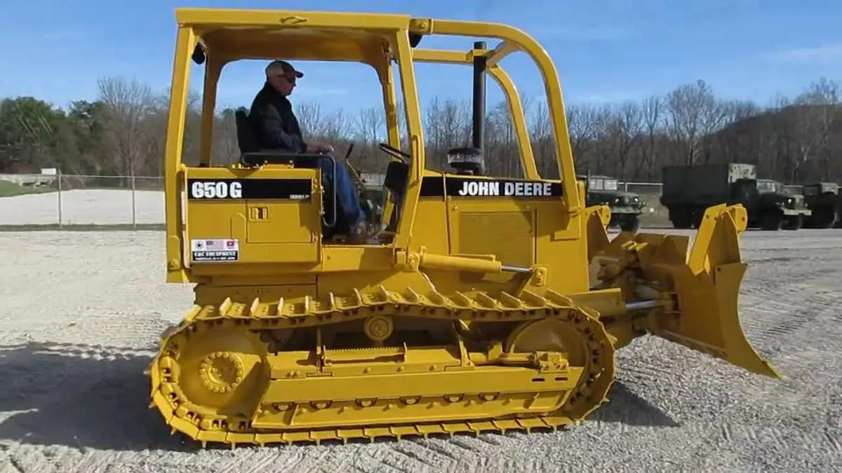 1991 john deere 650g dozer specs