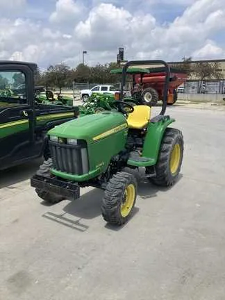 2013 john deere 3038e specs