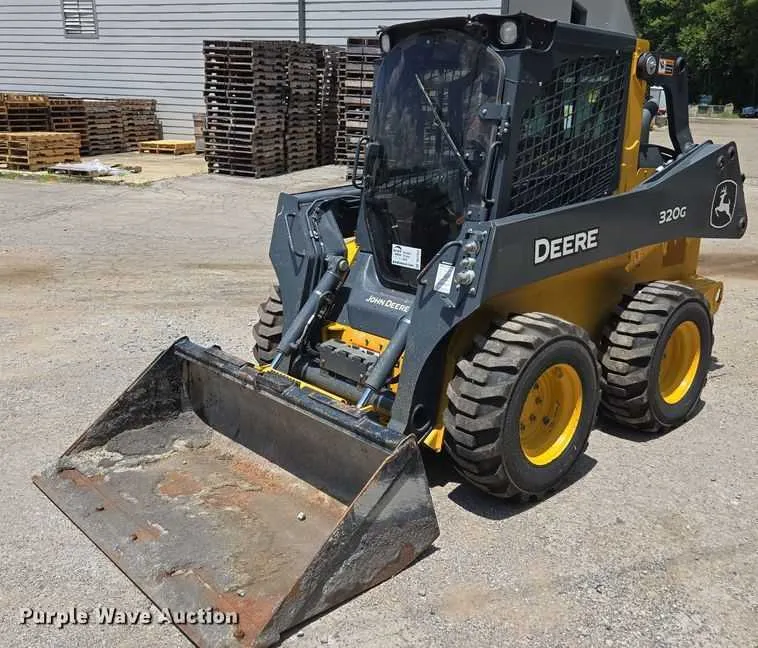 2015 john deere 320e specs