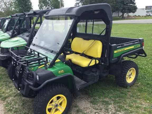2016 john deere 825i specs
