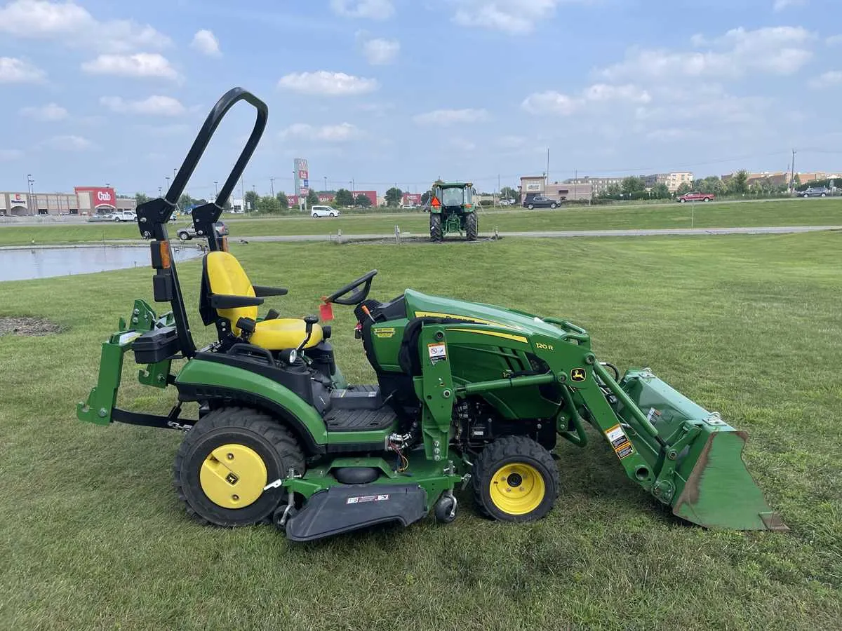 2021 john deere 1025r specs