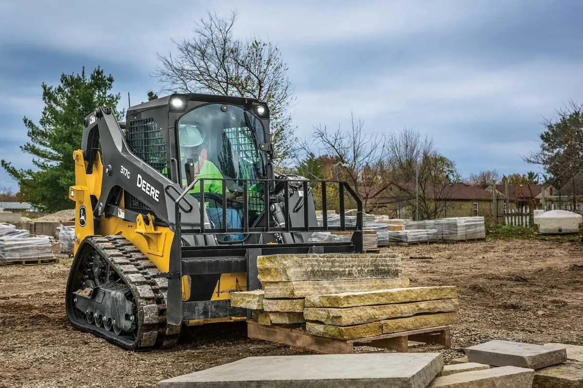 2022 john deere 325g specs