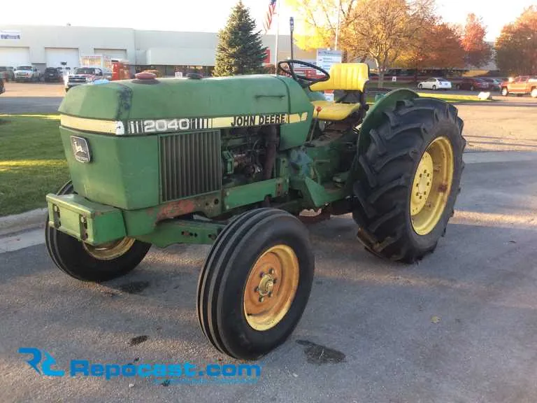 2040 john deere specs