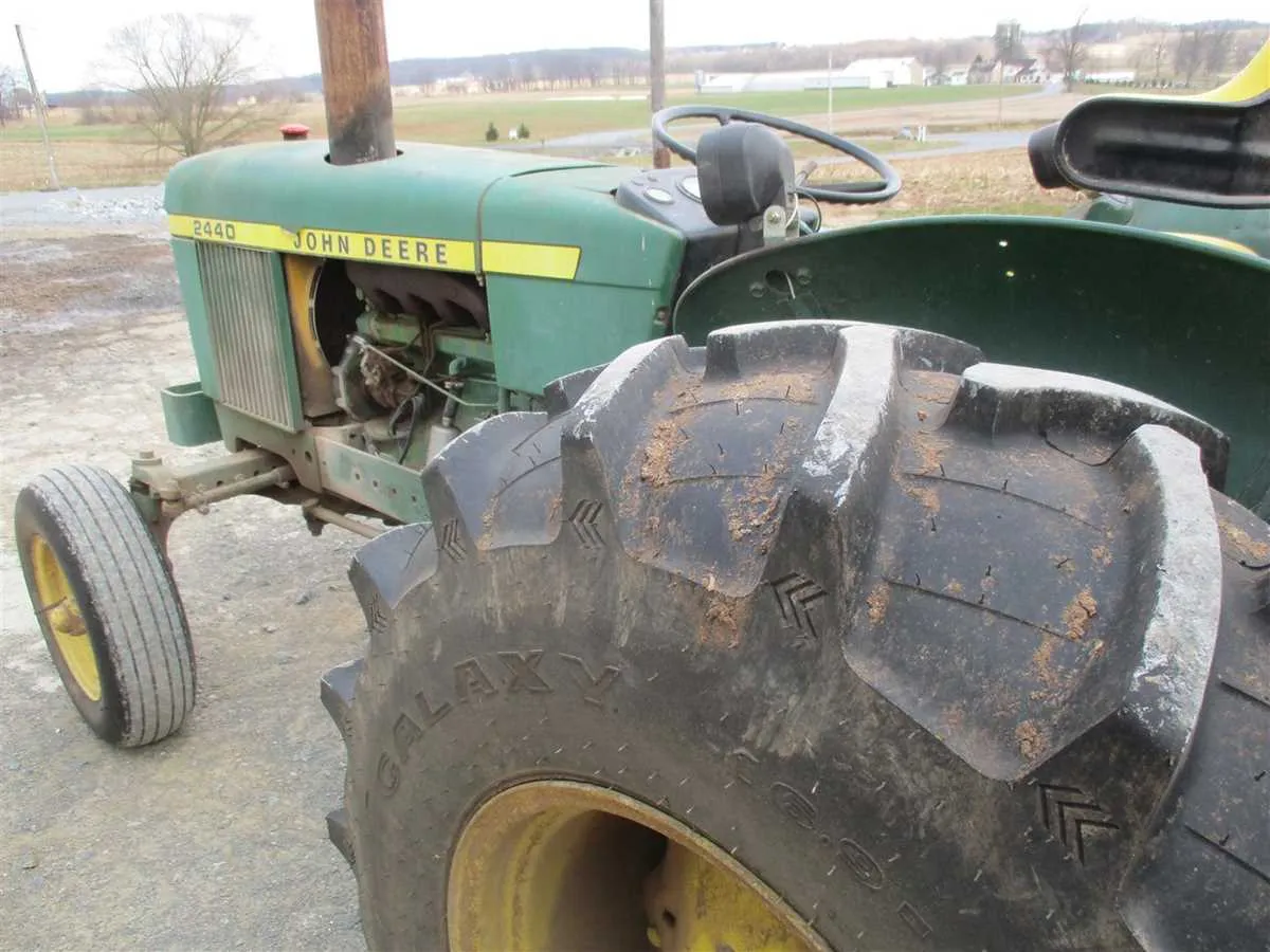 2440 2440 john deer specs