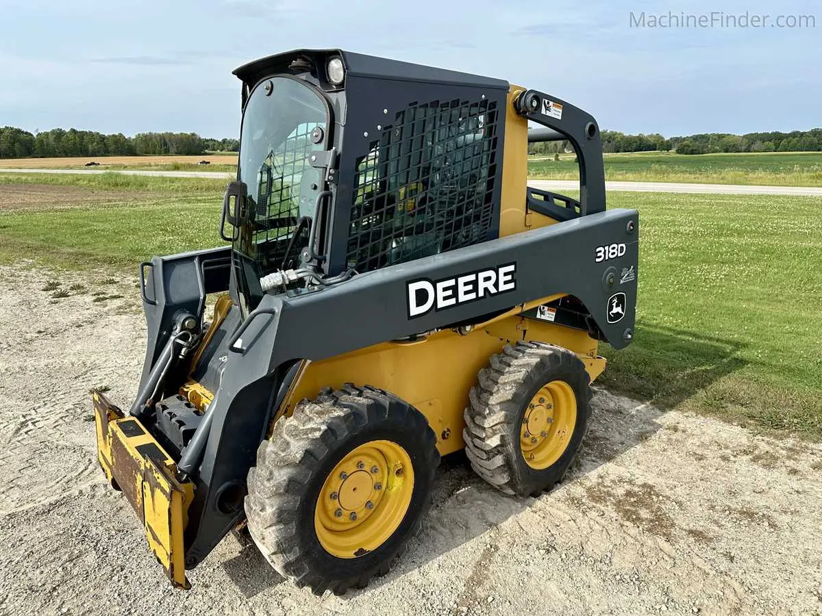 318d john deere specs