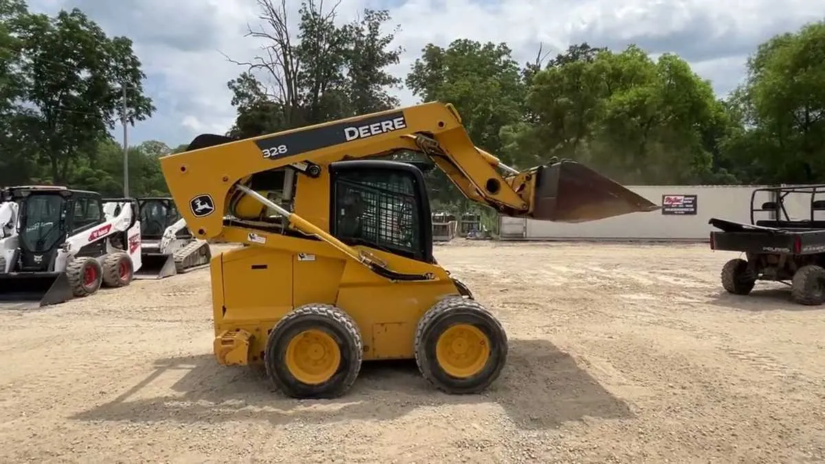 328 john deere skid steer specs