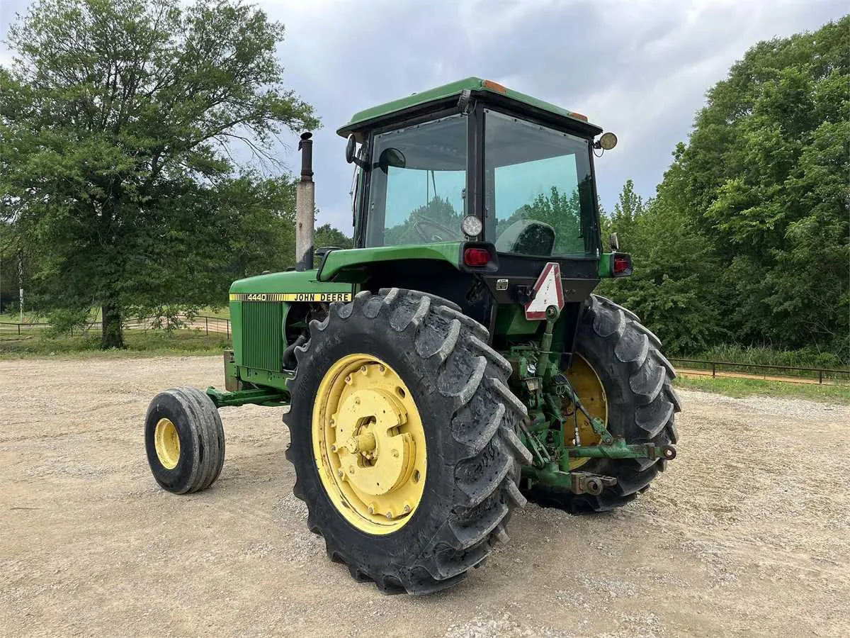 4440 john deere specs