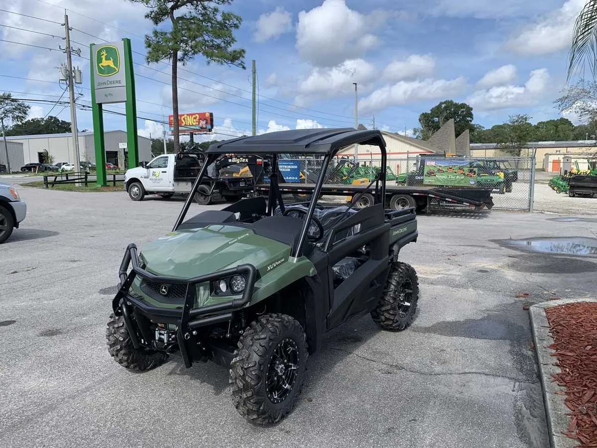 590m john deere specs