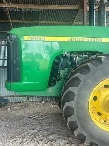 9300 john deere specs