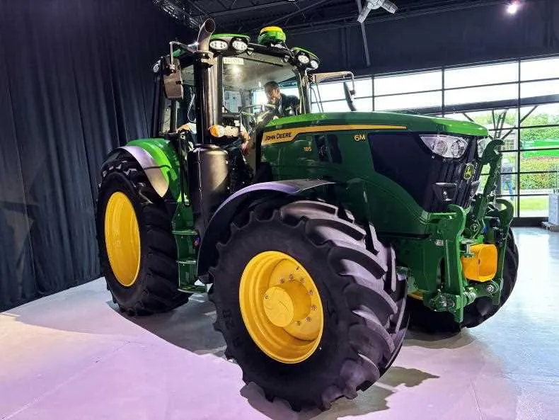 john deere 125 m specs