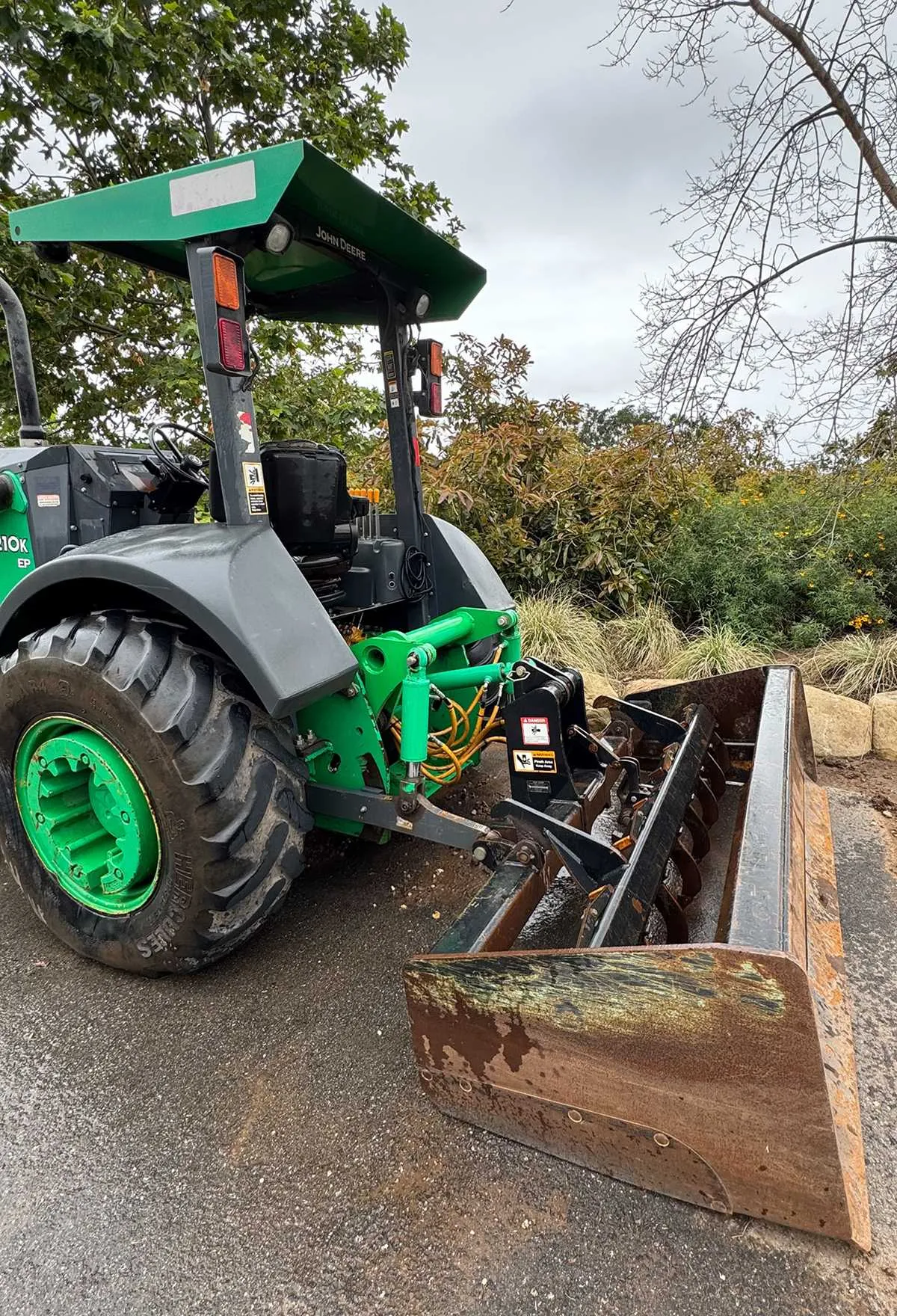 john deere 210k ep specs