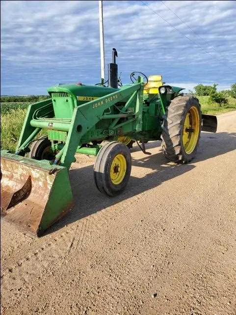 john deere 2520 loader specs