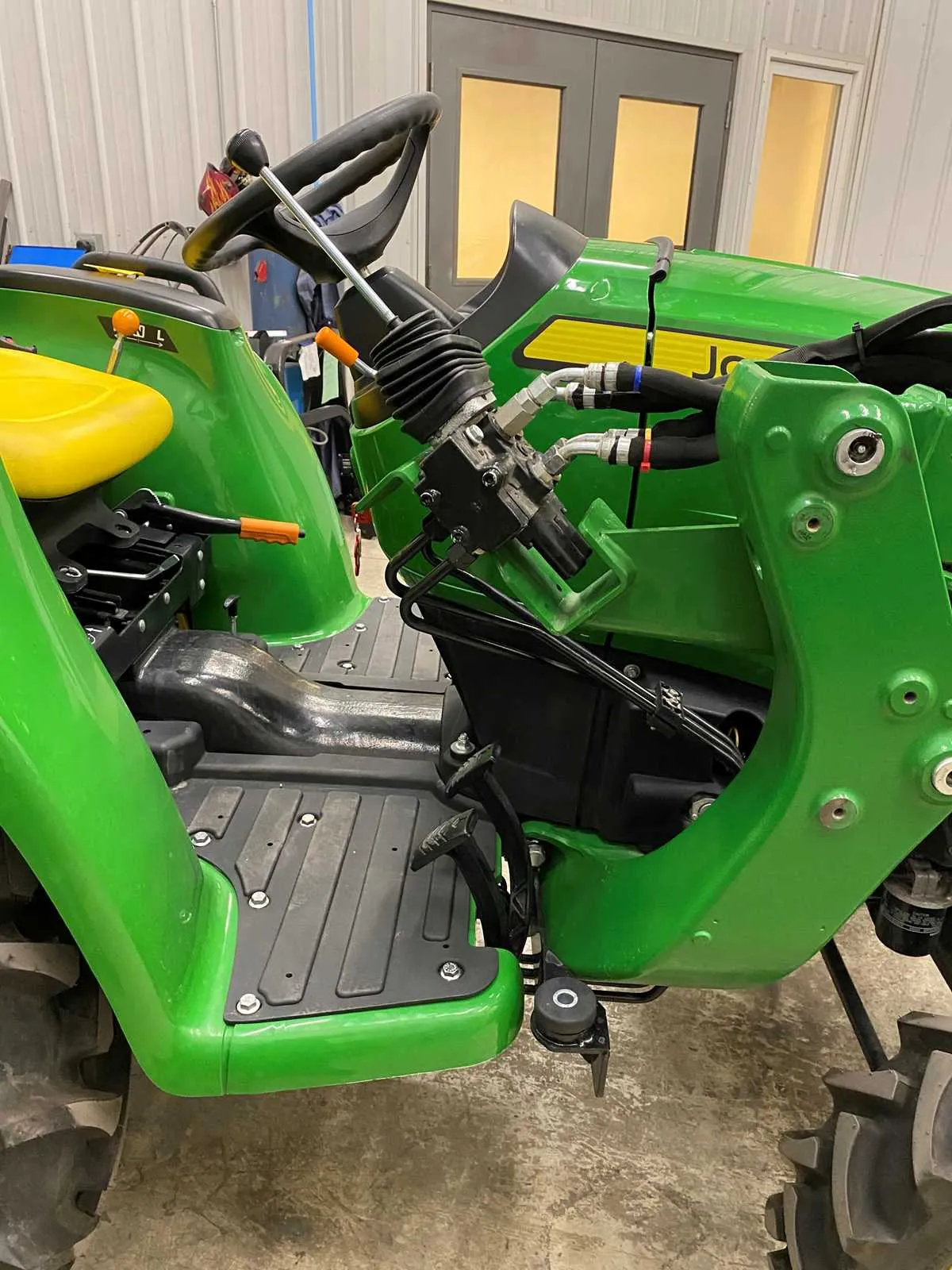 john deere 3023e specs
