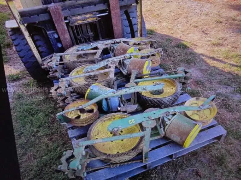 john deere 33 spreader specs john deere 33 spreader specs