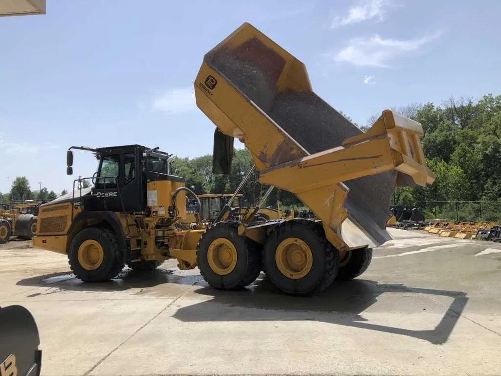 john deere 350d rock truck specs