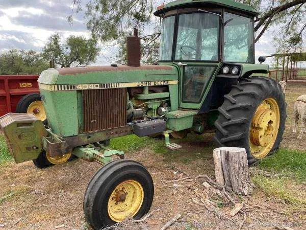 john deere 4040 tractor specs