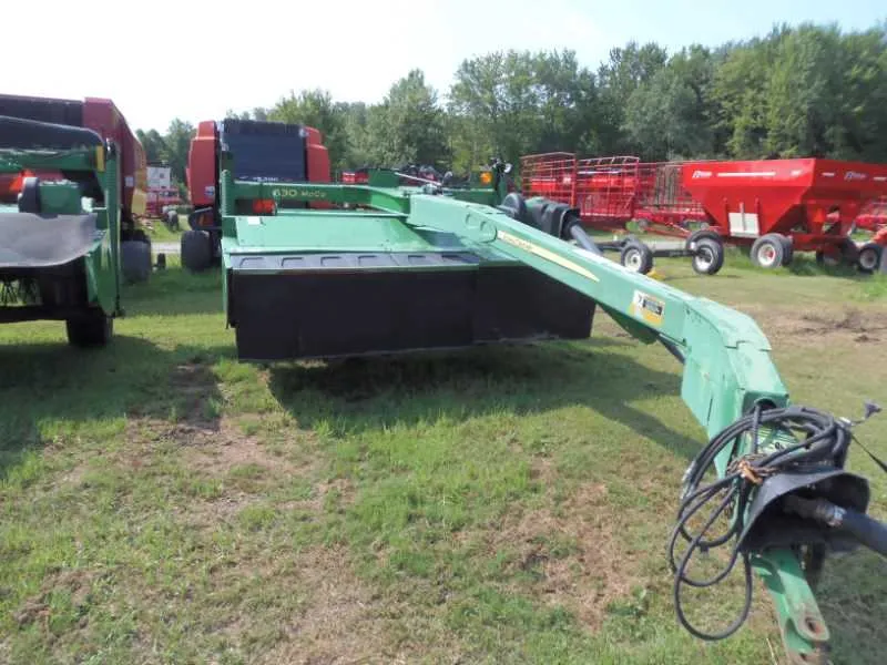 john deere 630 combine specs