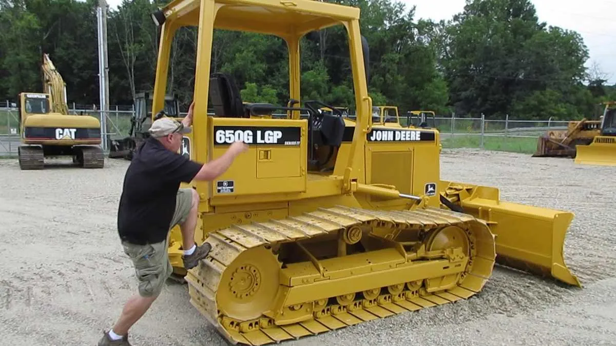 john deere 650g dozer specs