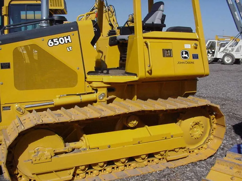 john deere 650j dozer specs