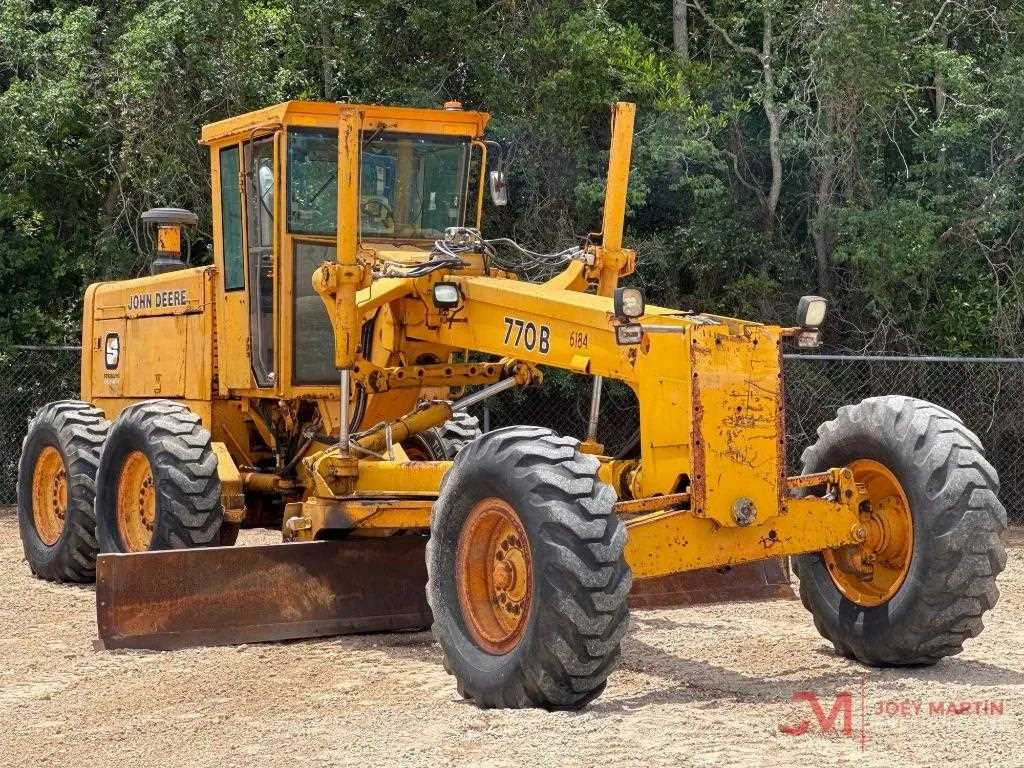 john deere 670b motor grader specs