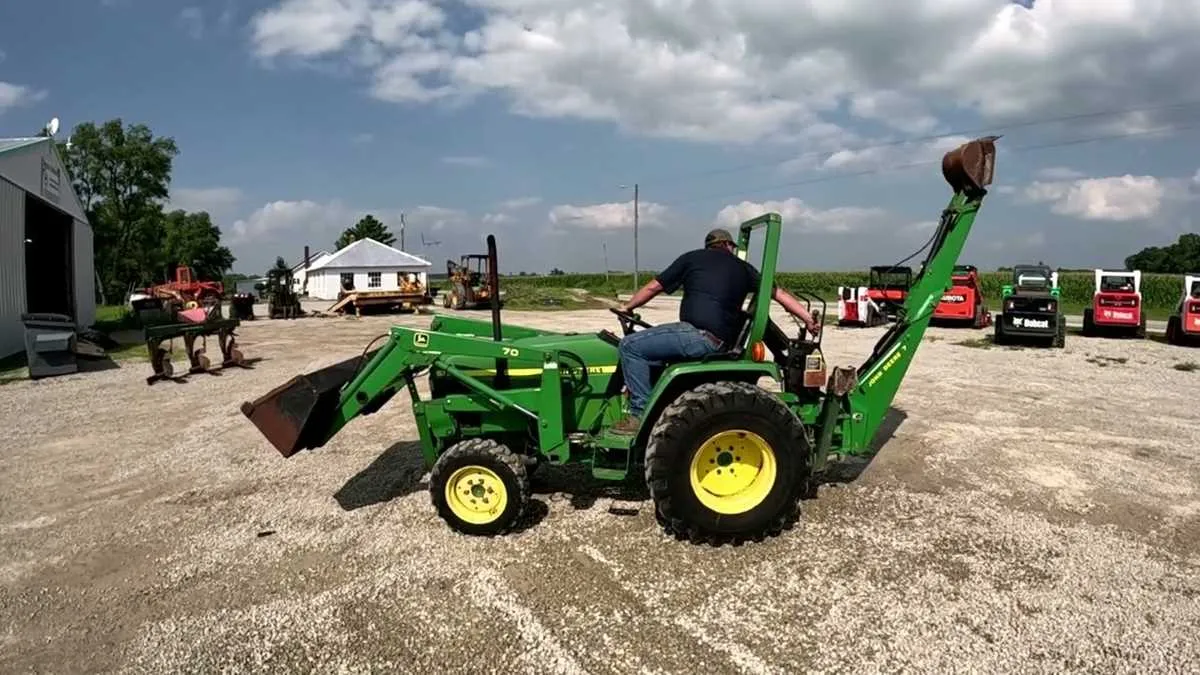 john deere 7 backhoe specs