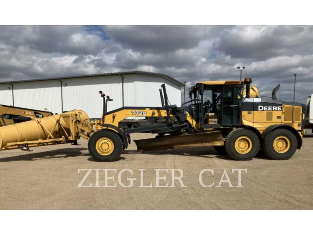 john deere 772 grader specs