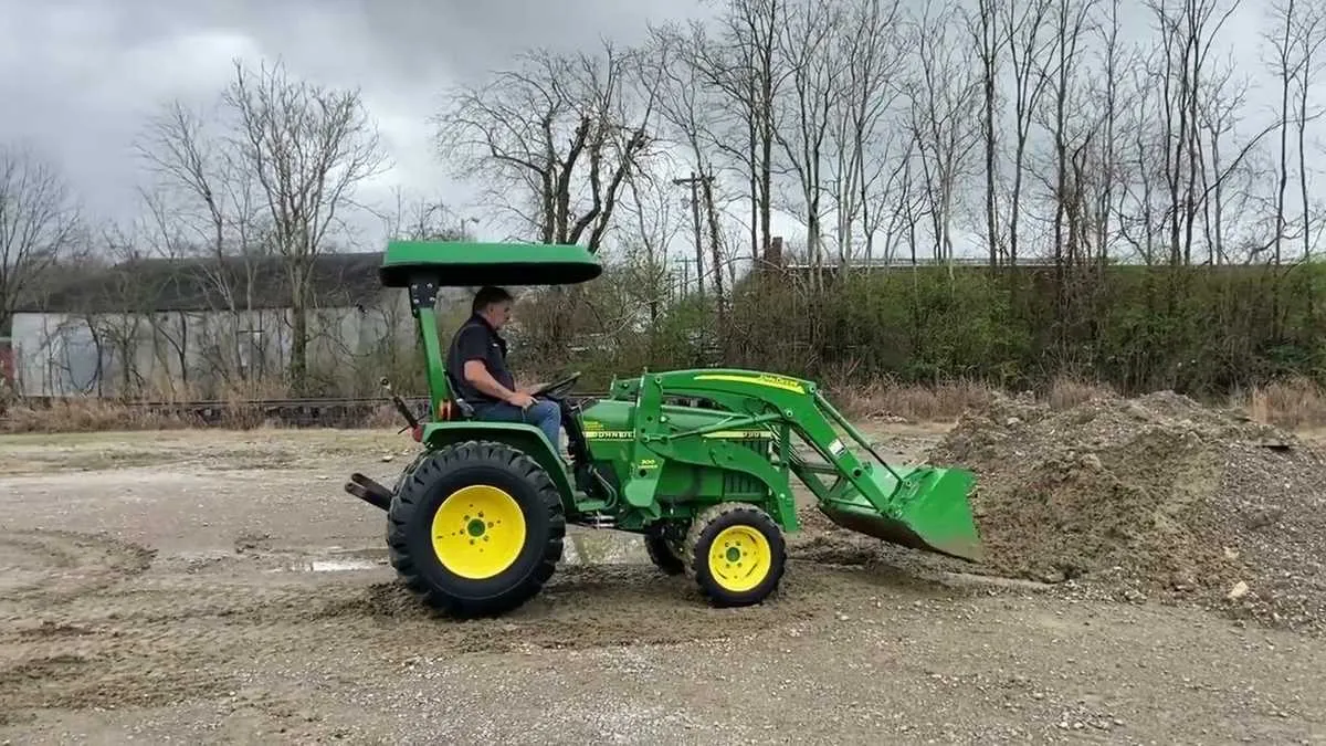 john deere 790 tractor spec