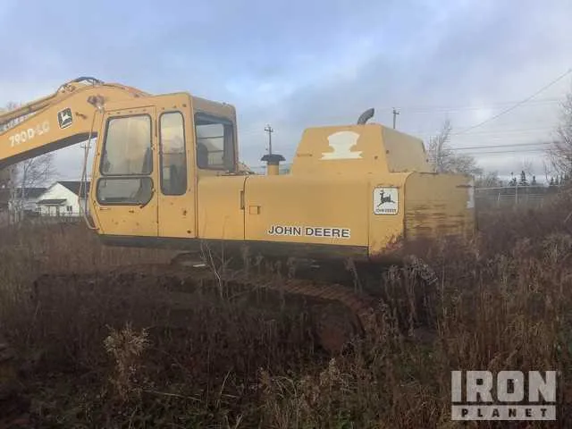 john deere 790d lc excavator specs