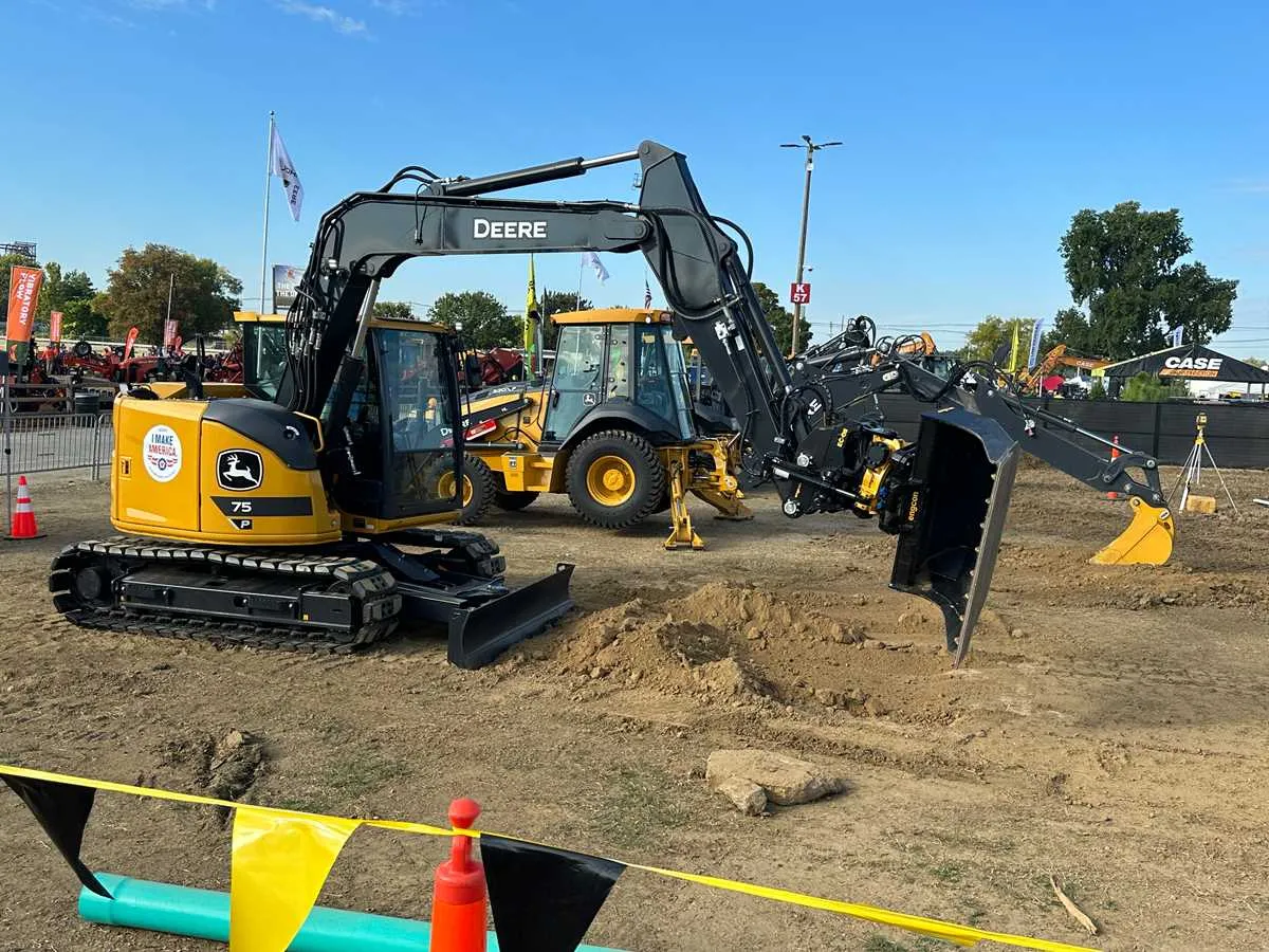 john deere 85 excavator specs