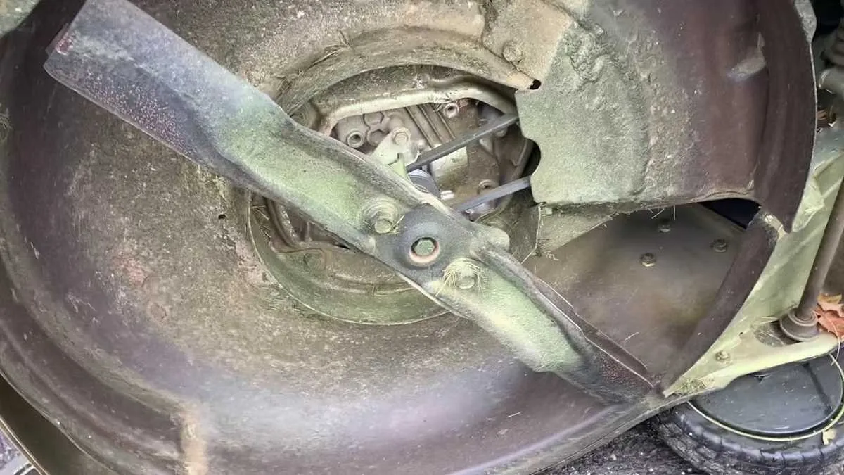 john deere 997 ztrak blade torque specs