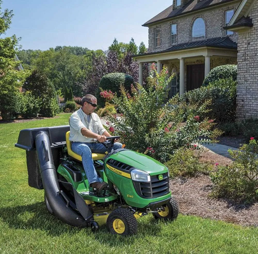 john deere e140 vs john deere d140 specs