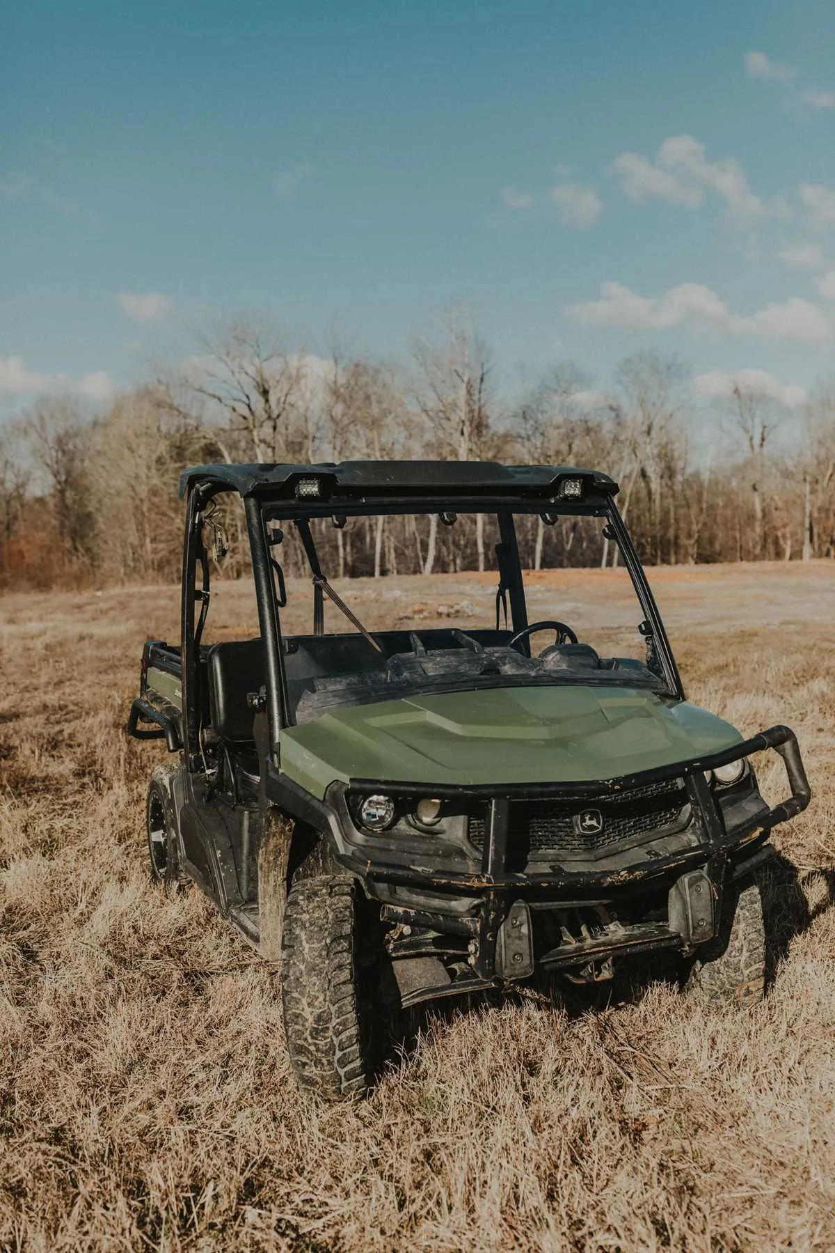 john deere gator xuv835 specs