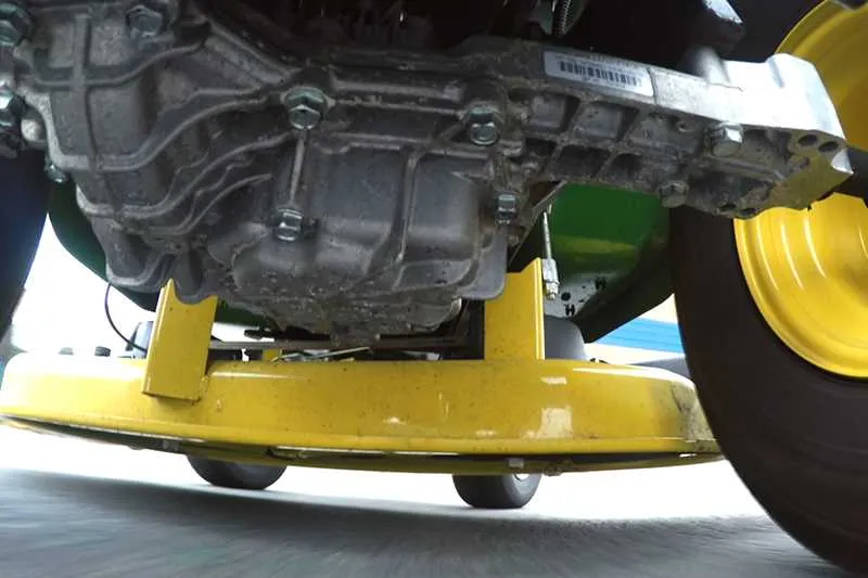 john deere l130 oil specs