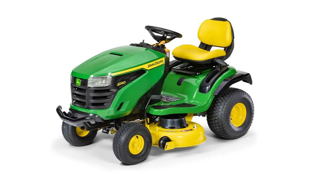 john deere s100 vs cub cadet xt1 lt42 specs john deere s100 vs cub cadet xt1 lt42 specs