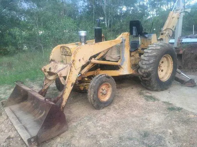 specs industrial john deere 400 85hp