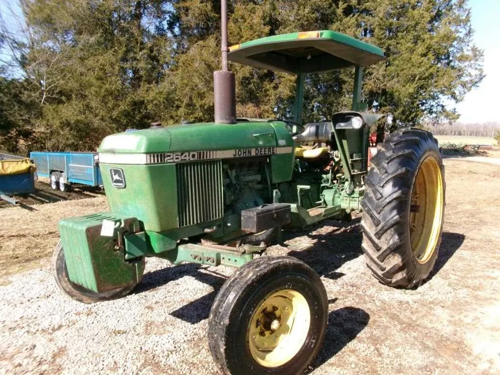 specs john deere 2640