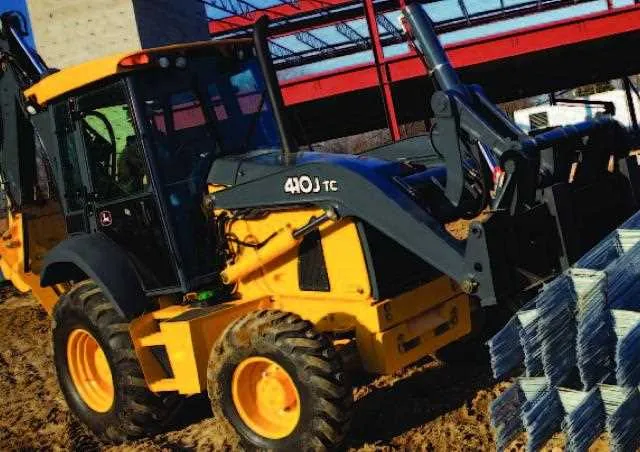 specs on a 2014 john deere backhoe