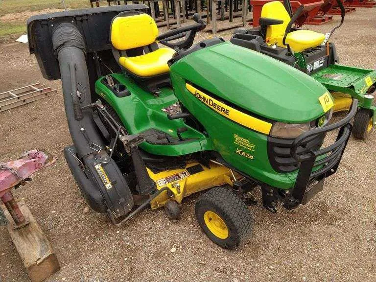 x324 john deere specs