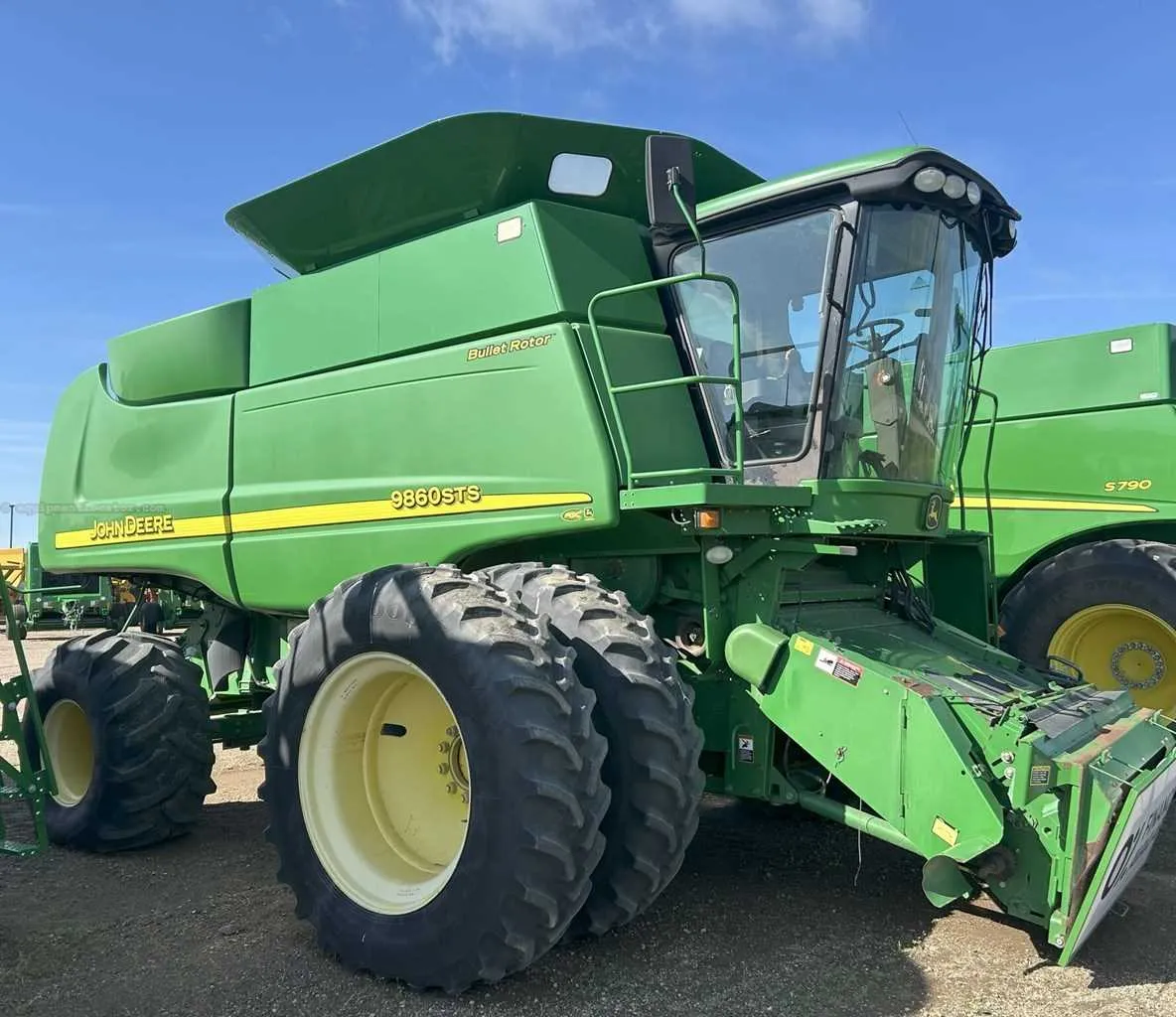john deere 9860 combine specs