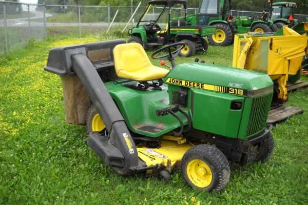 318 john deere specs