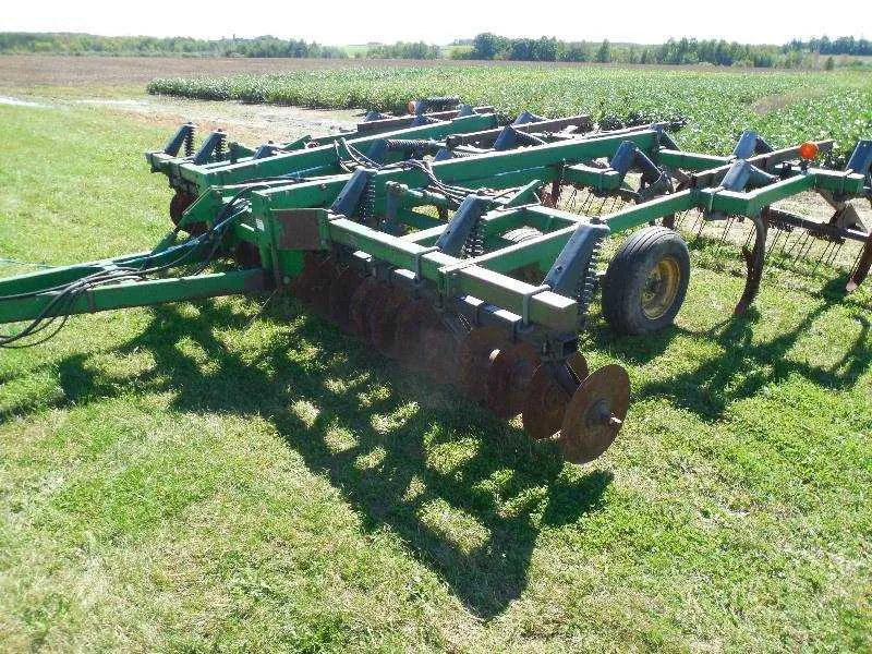 john deere 714 chisel plow specs