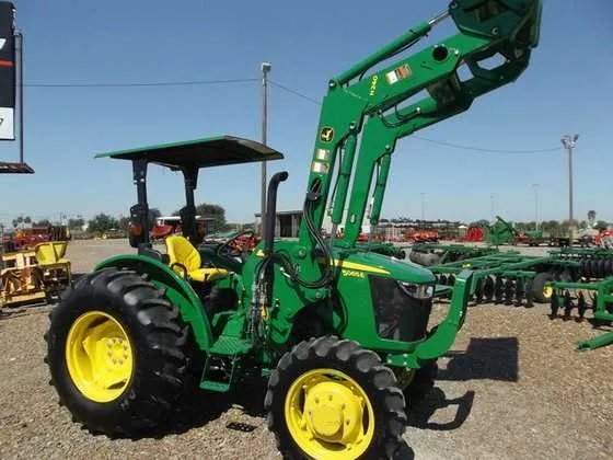 specs on a 2017 john deere 5065e