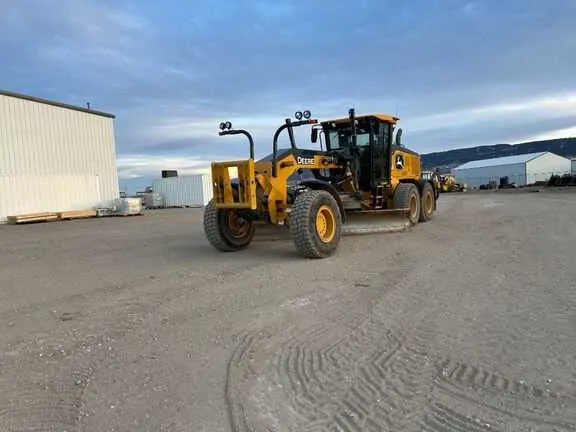 john deere 772g motor grader specs