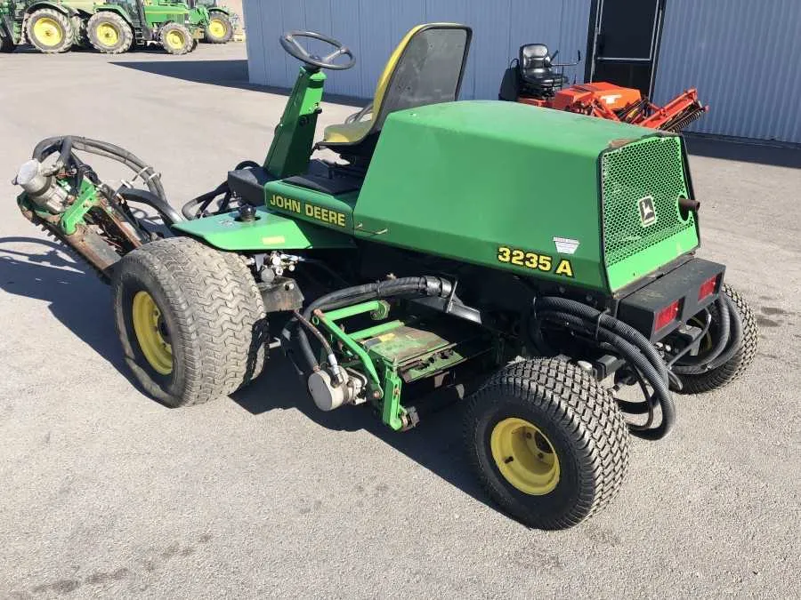 john deere 3235 specs