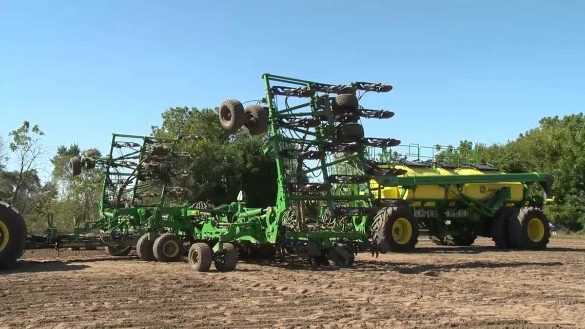 john deere 1870 76 specs