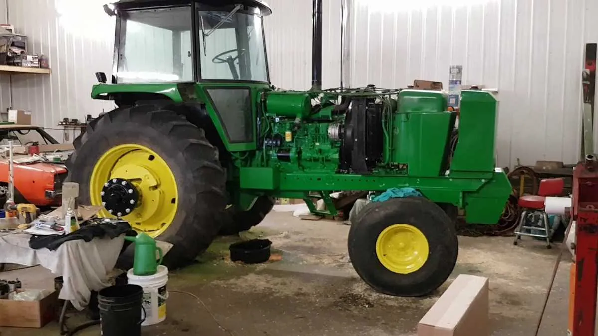 john deere hood specs 4440