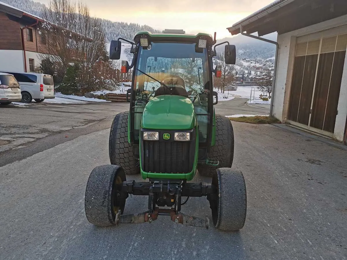 john deere specs 4720