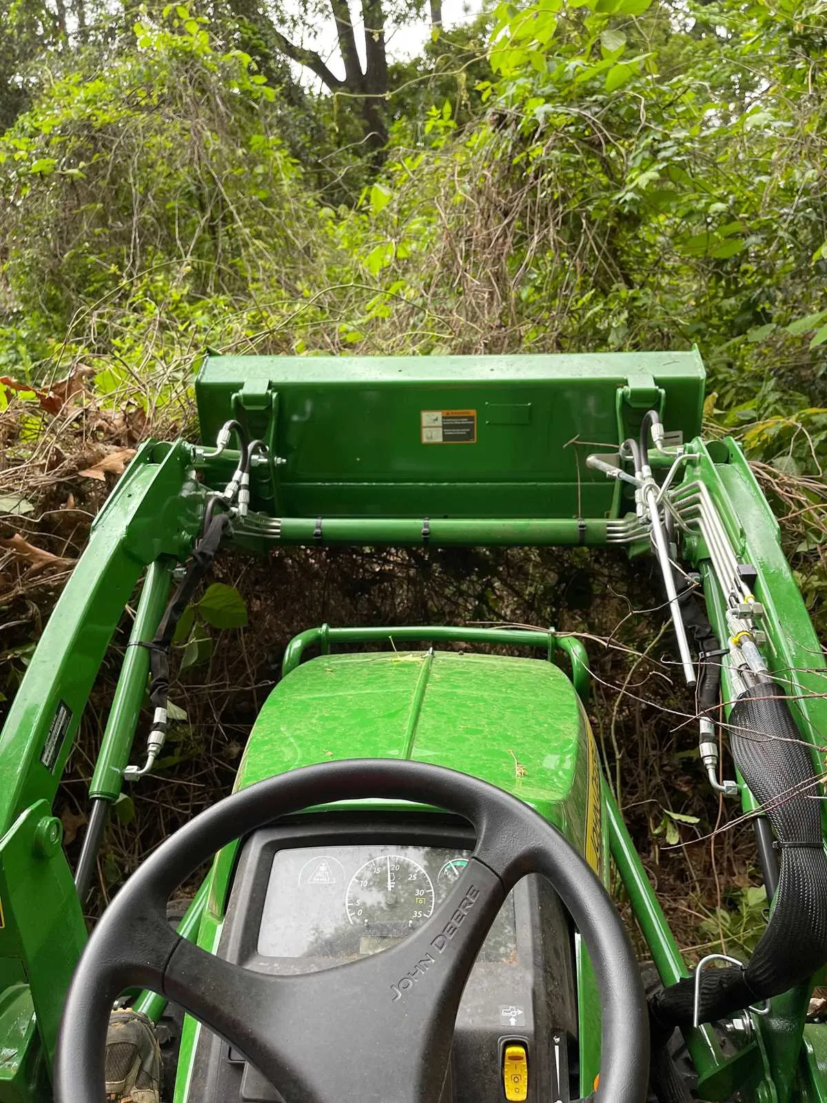 john deere 1025e specs