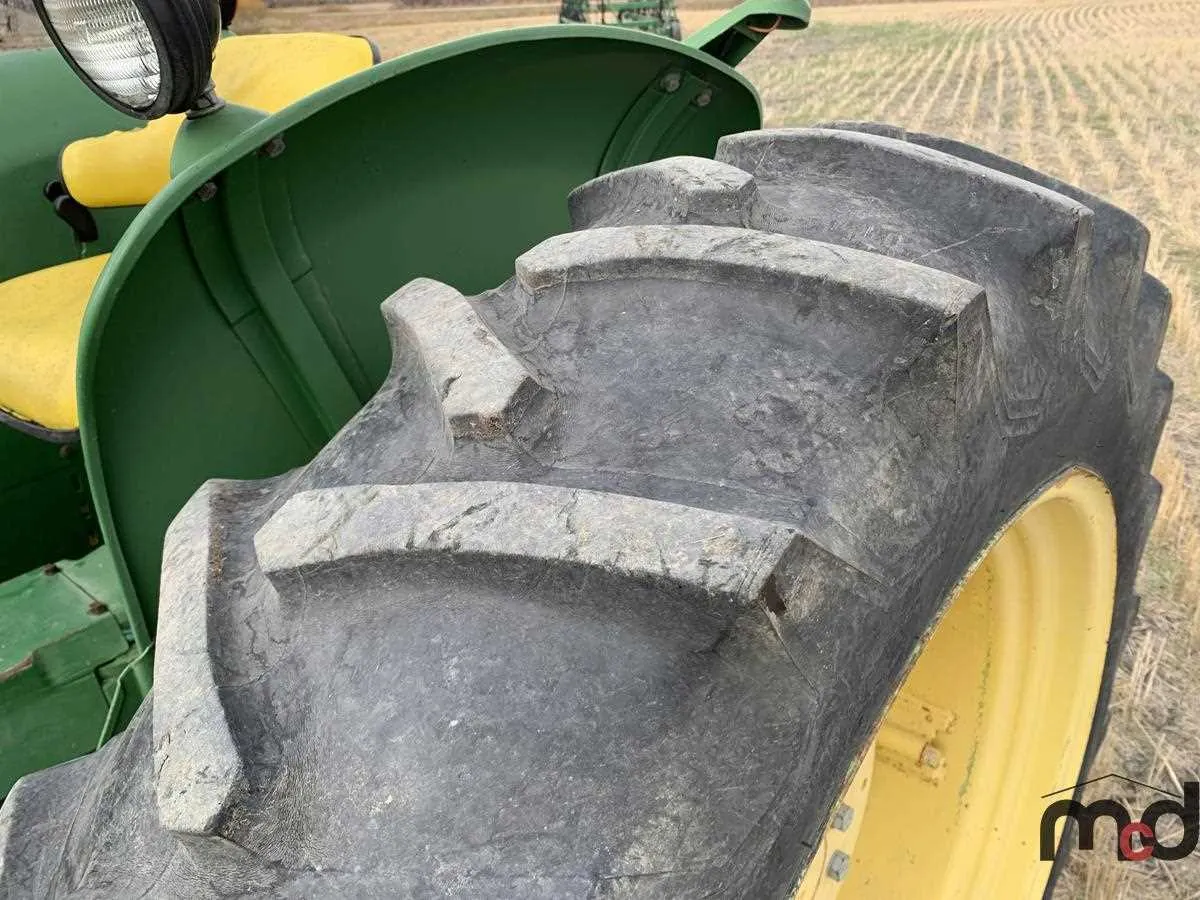 john deere 1830 tractor specs