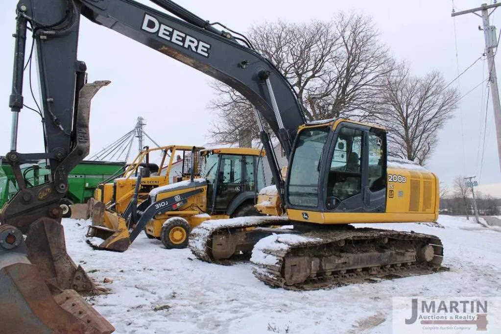 john deere 200 d excavator specs